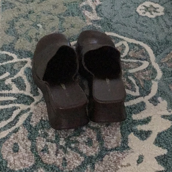 Nine West clogs- Free w/ $12 purchase - Picture 3 of 6